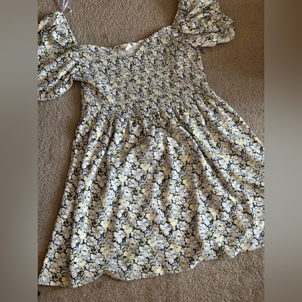 H&M Textured floral dress